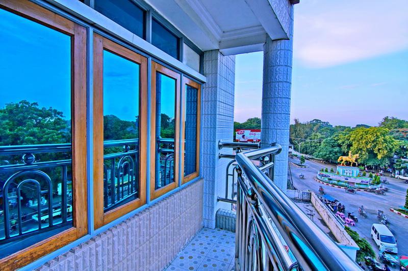 Hotel Chindwin Munywa Zewnętrze zdjęcie